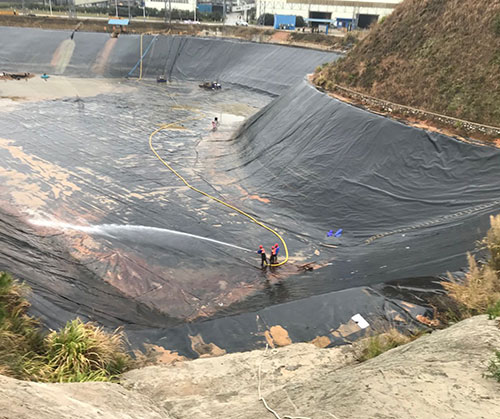 长白废水池清理